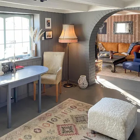 Casa de Férias 3 Bedroom Awesome In Arendal